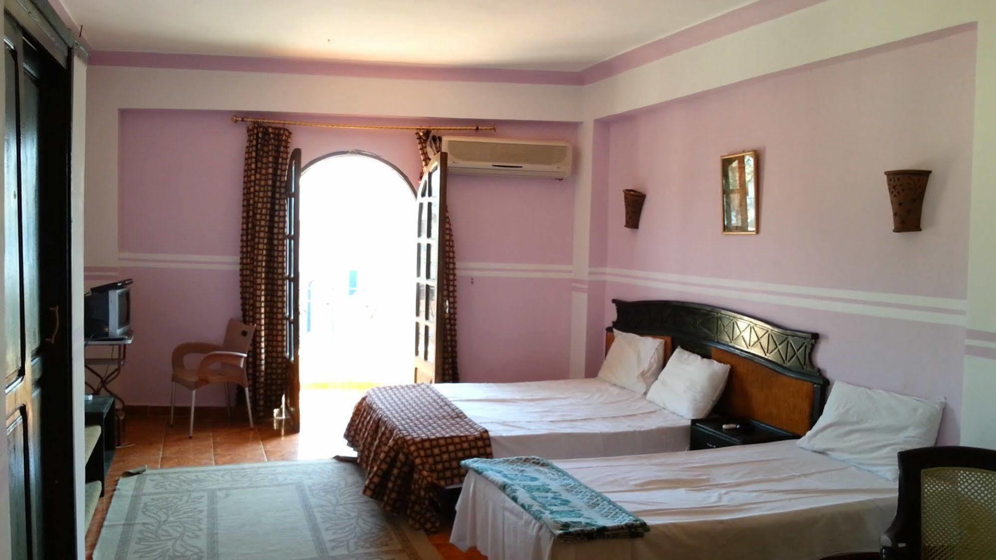 Sea Horse Hotel Dahab Exterior photo